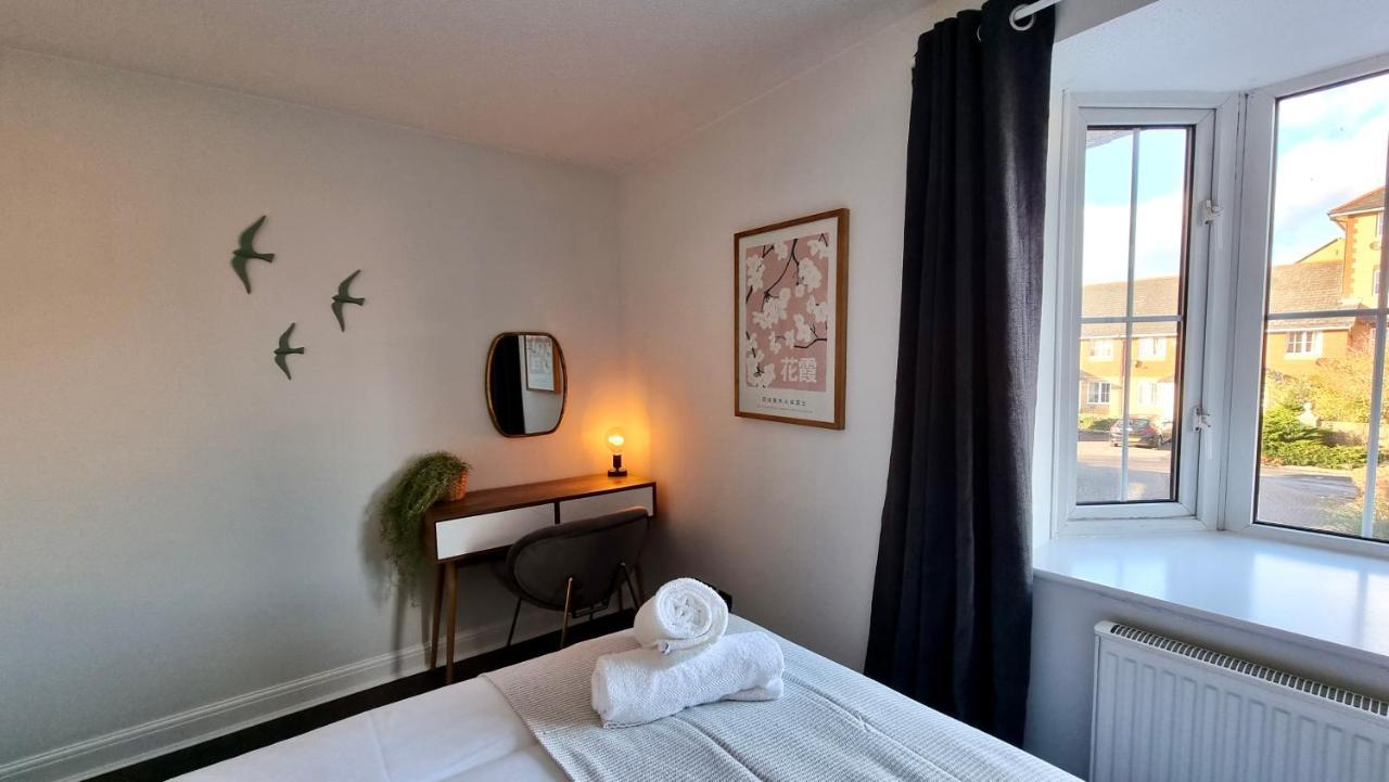 Quay House By Switchback Stays With Free Parking Cardiff Exterior photo