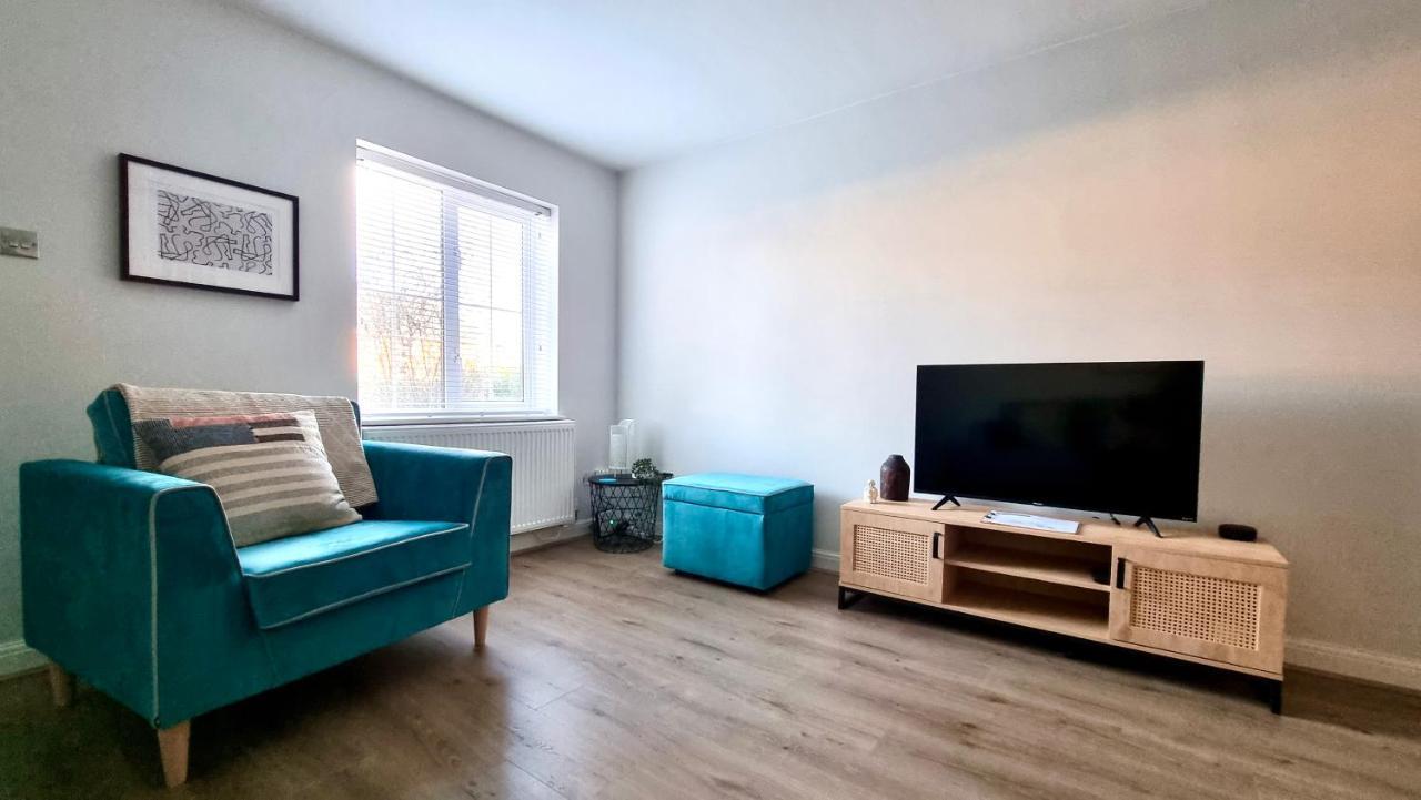 Quay House By Switchback Stays With Free Parking Cardiff Exterior photo